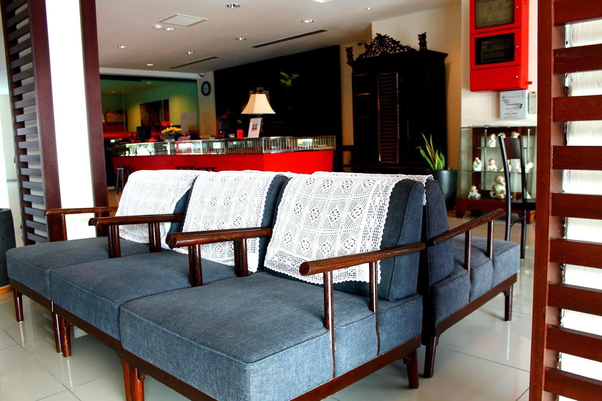 906 Riverside Hotel 3*